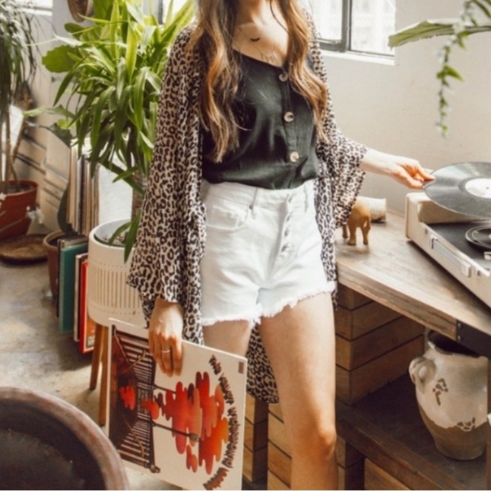 New Vici Hayden leopard Kimono